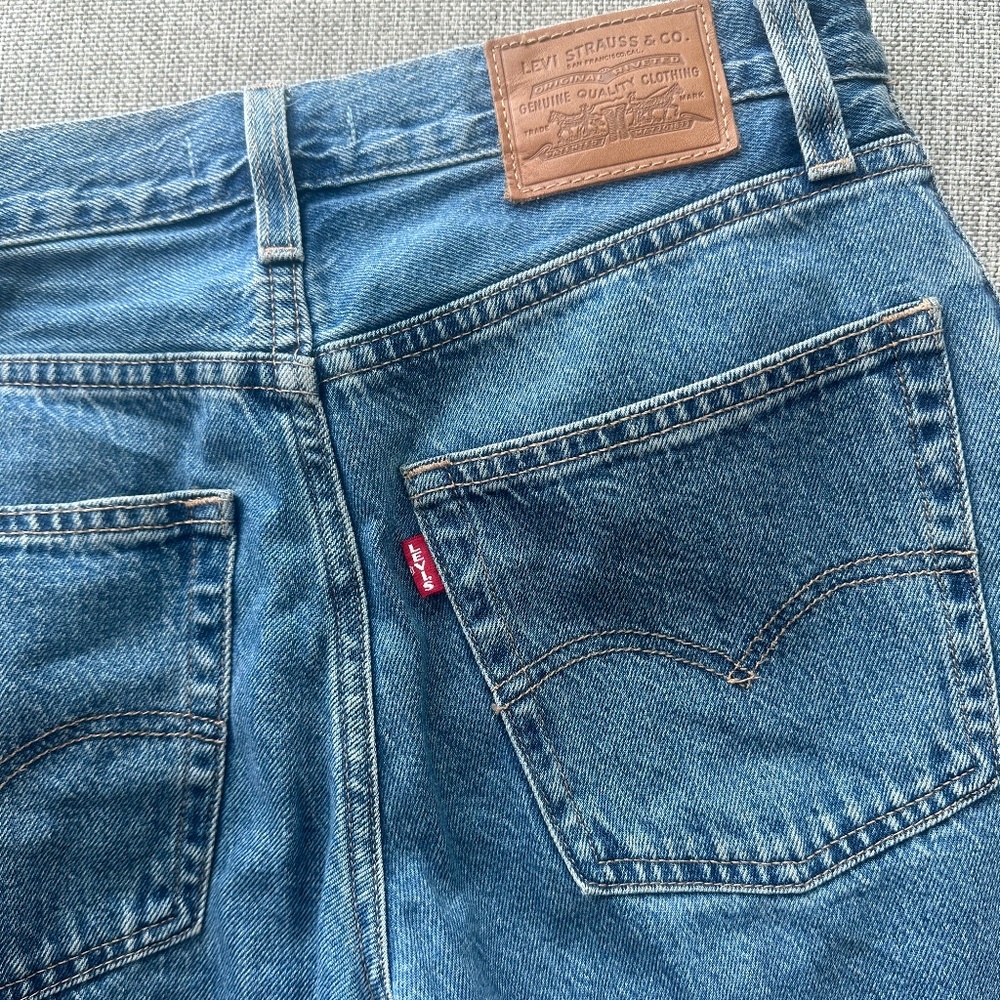 Levi’s Baggy Dad Blue Jeans